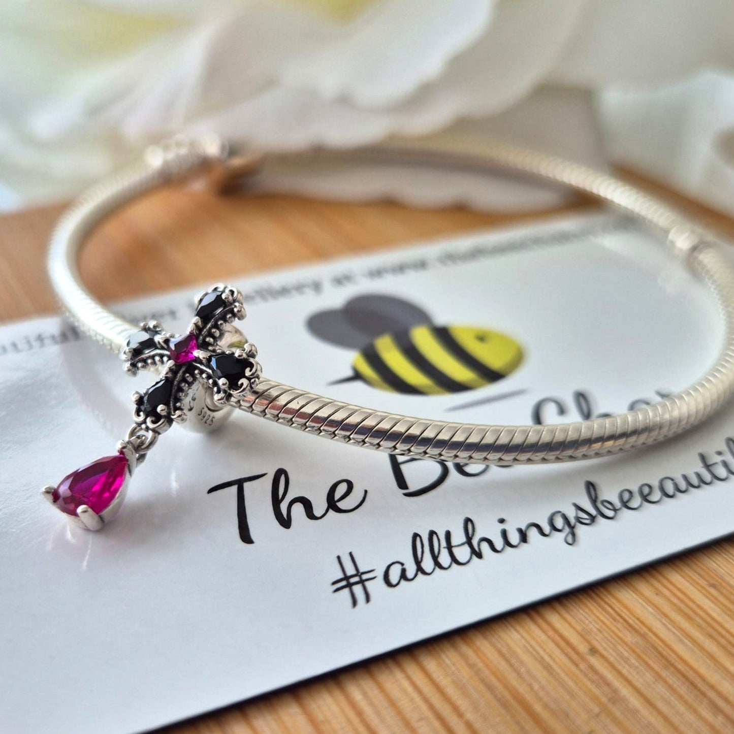 Gothic Cross Charm - The Bee Charm