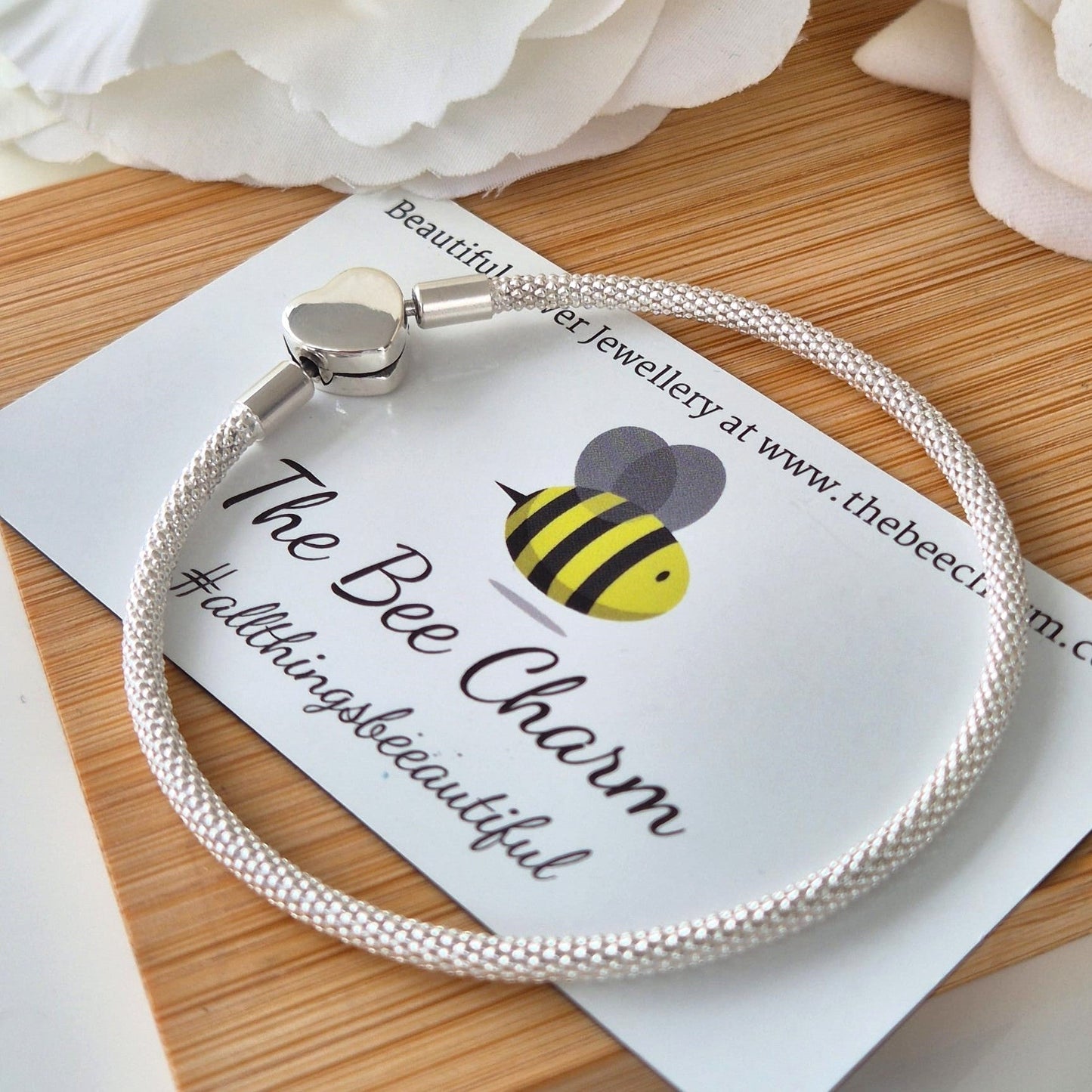 Heart Clasp Charm Bracelet - The Bee Charm
