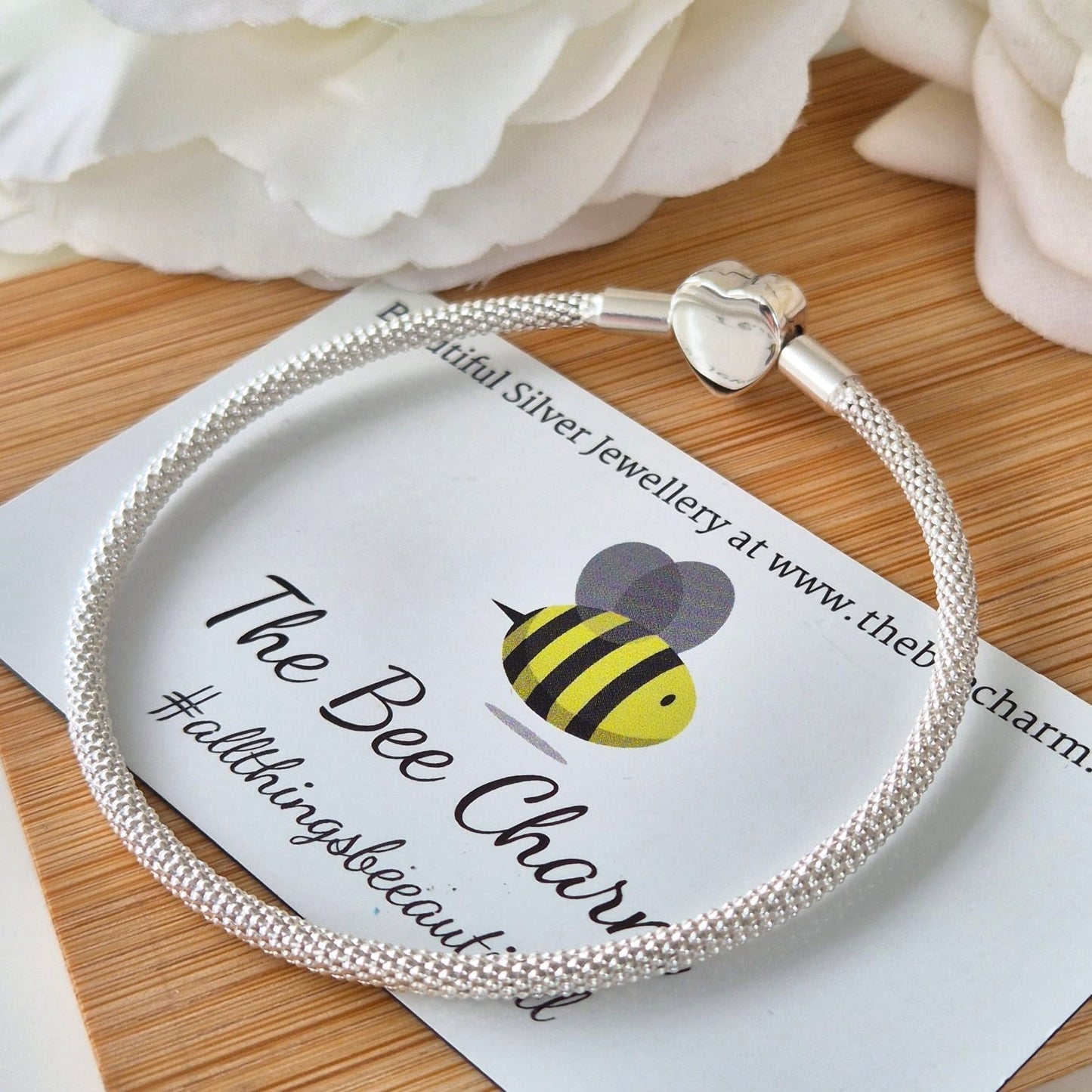 Heart Clasp Charm Bracelet - The Bee Charm