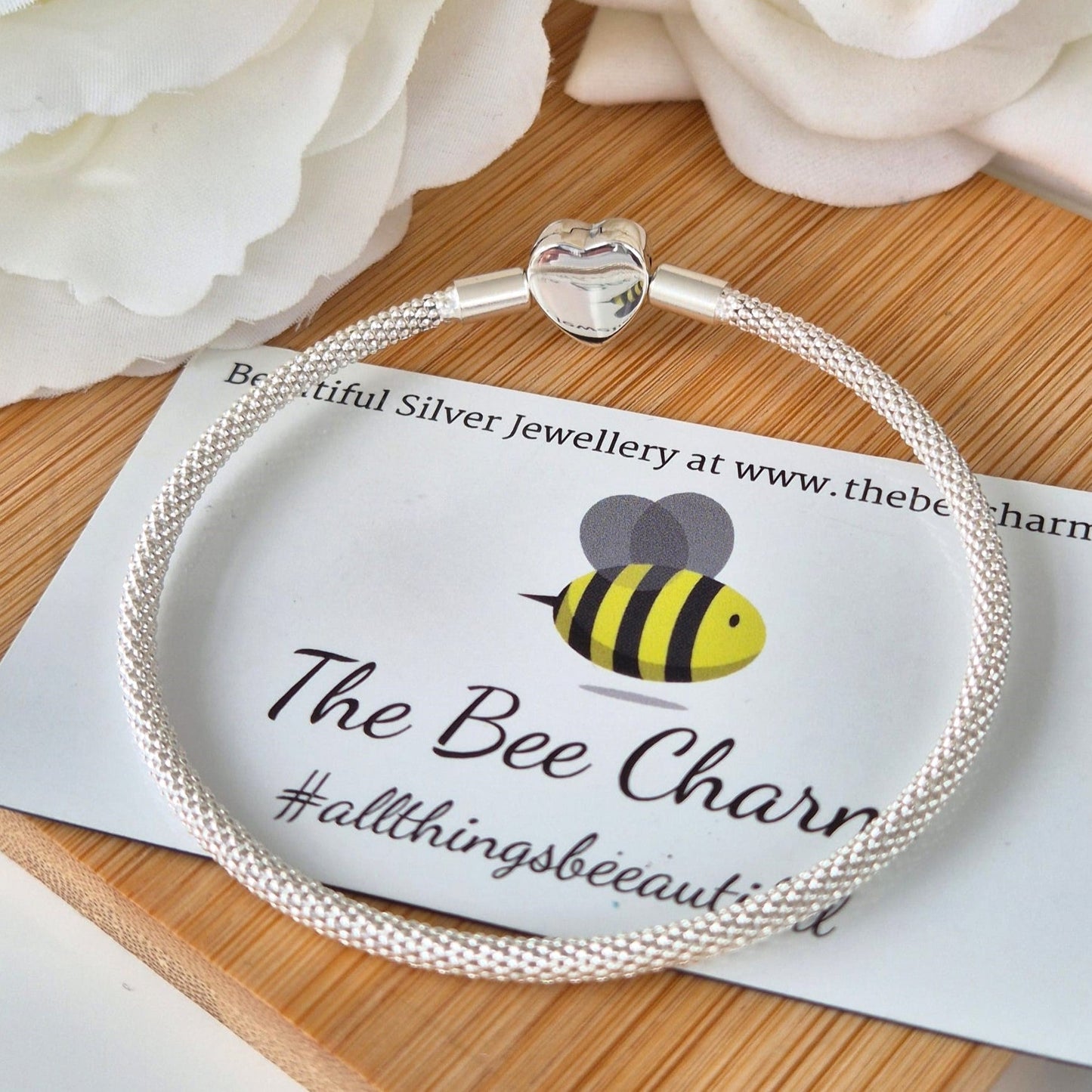 Heart Clasp Charm Bracelet - The Bee Charm
