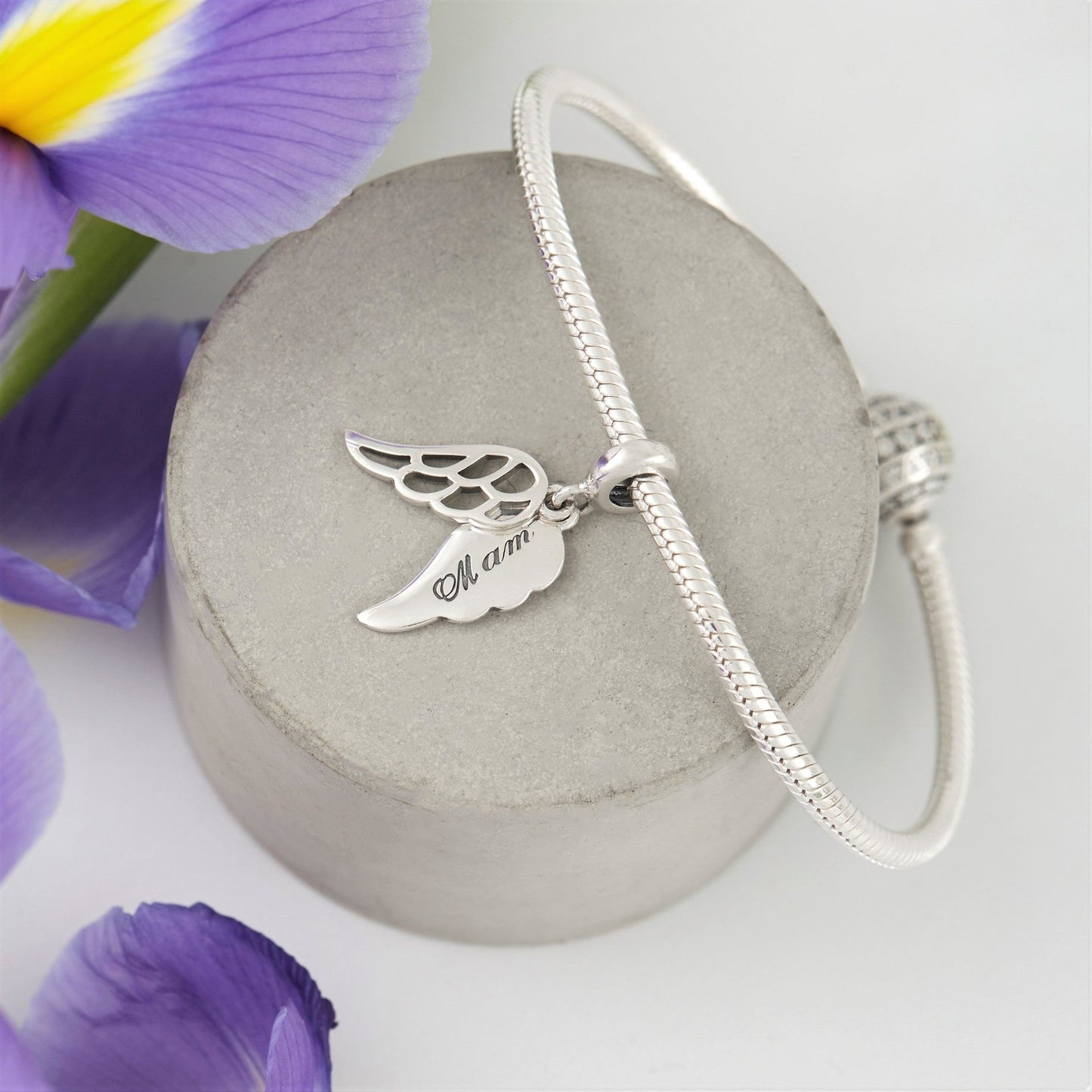 Angel Mam Charm - The Bee Charm