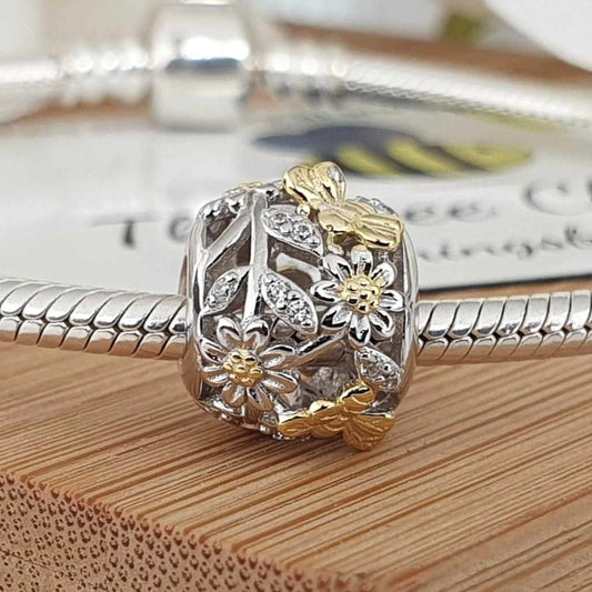 The Hidden Language of Women – When Jewellery Is More than Just an Accessory - The Bee Charm