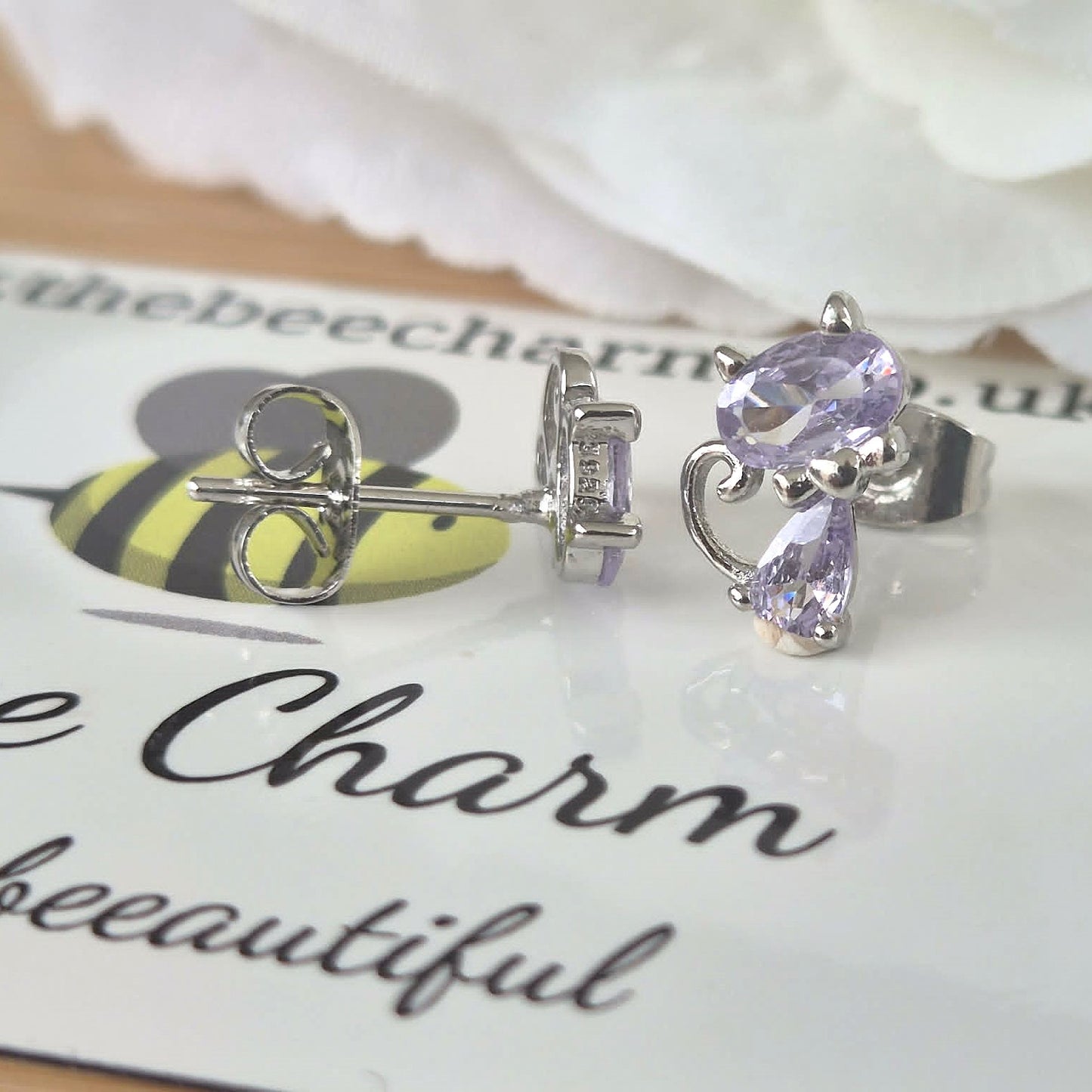 Pussy Cat Studs