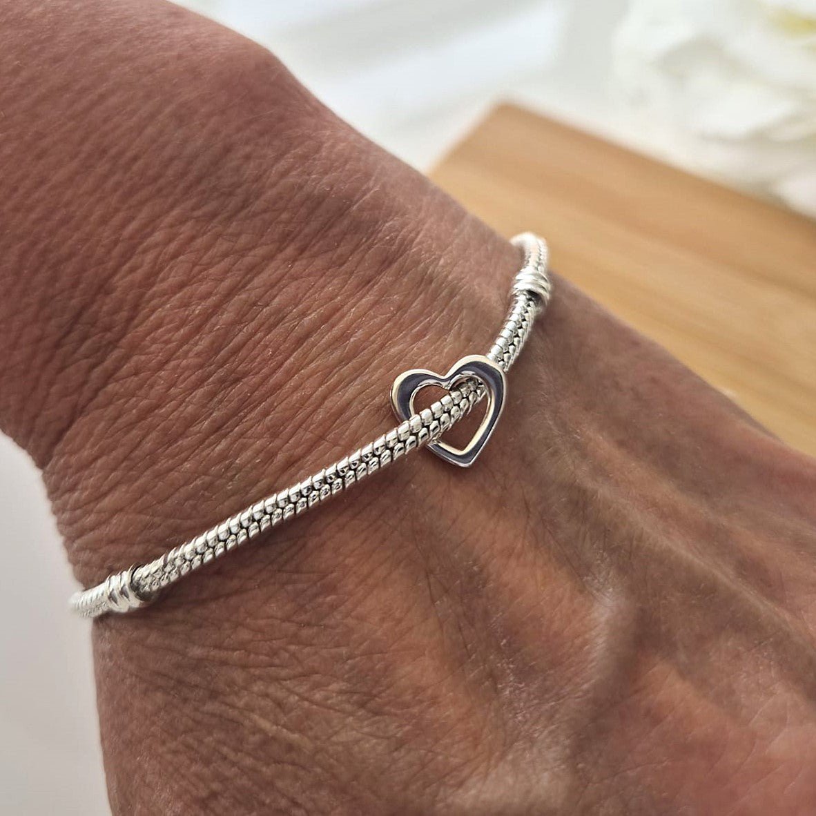 A Bit Of Love Charm - The Bee Charm