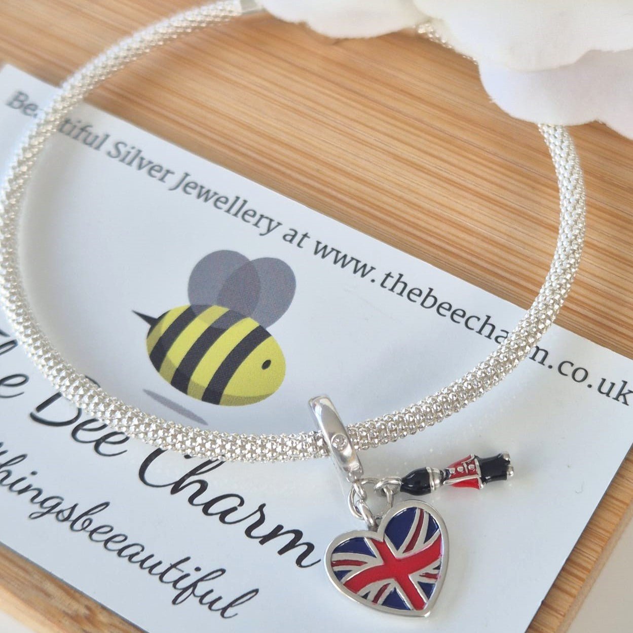 Britain Charm - The Bee Charm