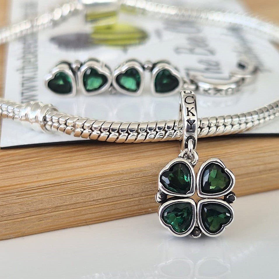 Clover Surprise Charm - The Bee Charm