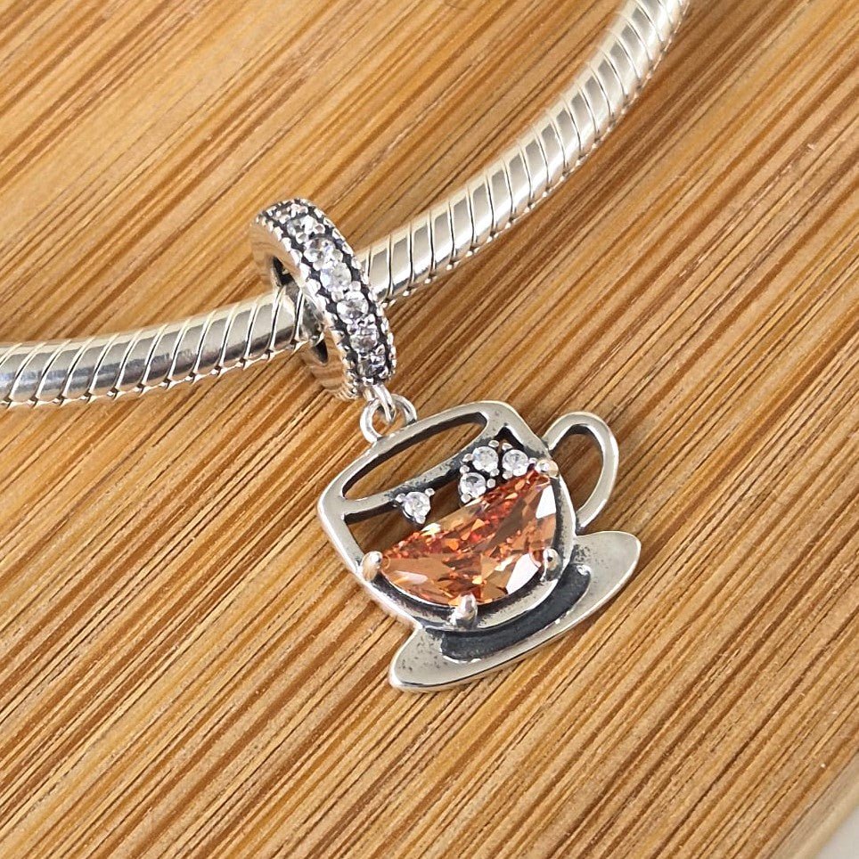 Cuppa Charm - The Bee Charm