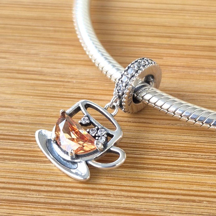 Cuppa Charm - The Bee Charm