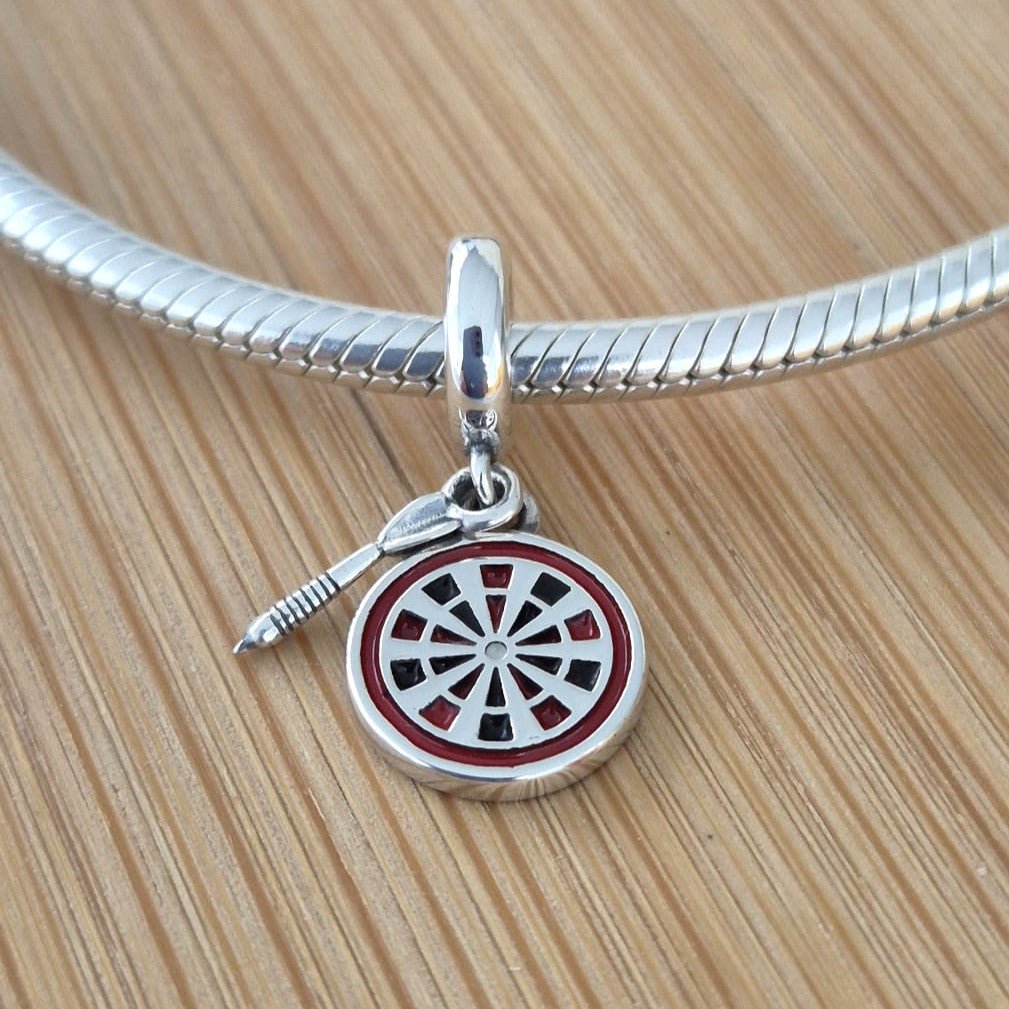 Darts Charm - The Bee Charm