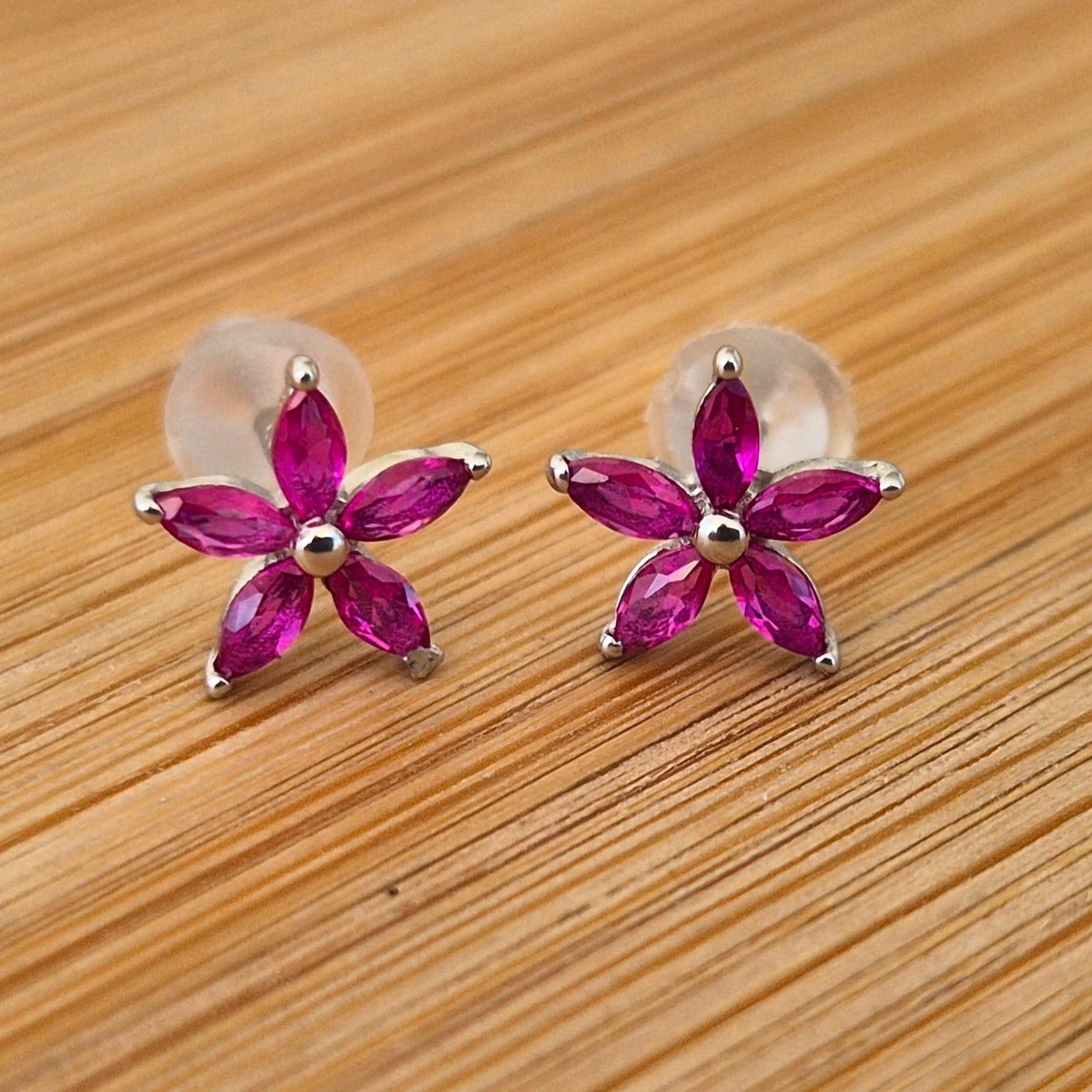 Flower Studs - The Bee Charm