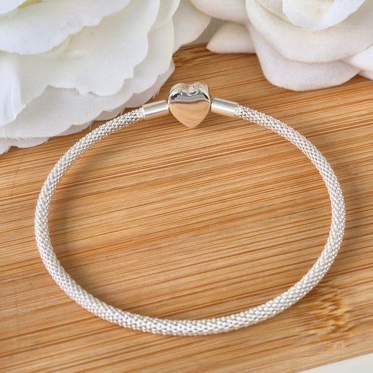 Heart Clasp Charm Bracelet - The Bee Charm