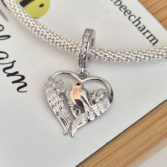 Robin Charm - The Bee Charm