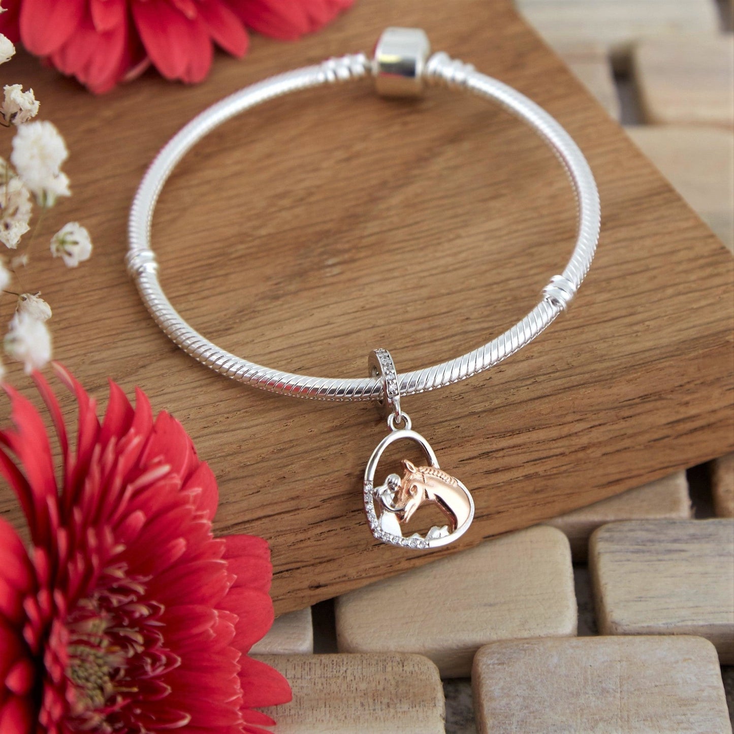 Horse Charms for Bracelets - The Bee Charm